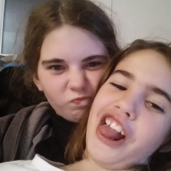 Meet your Posher, Elizabeth - Picture 1 of 1